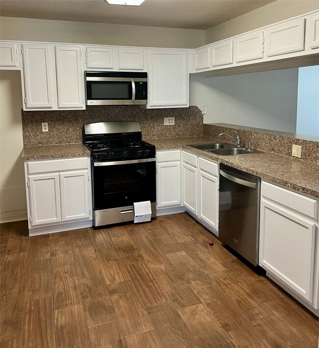 Building Photo - 2709 Hot Springs Dr