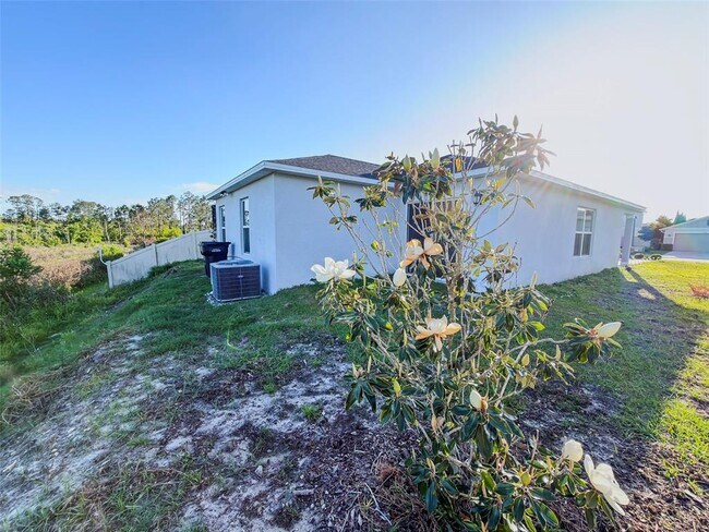 Building Photo - 334 Preserve Pointe Blvd