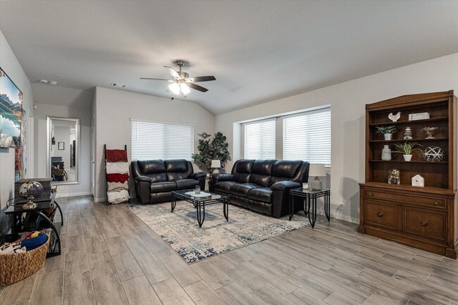 Building Photo - 3225 Sioux Trl
