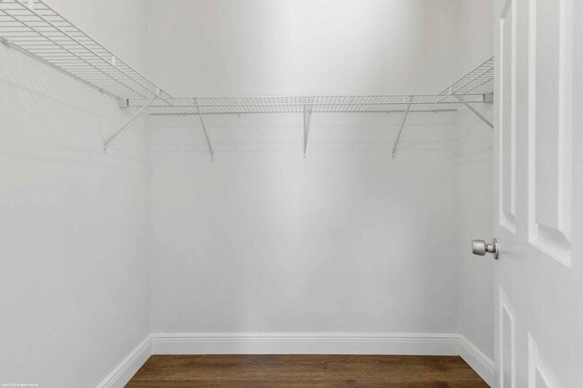 Building Photo - 1120 Hyacinth Pl