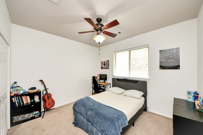 Building Photo - 20626 Bandrock Terrace