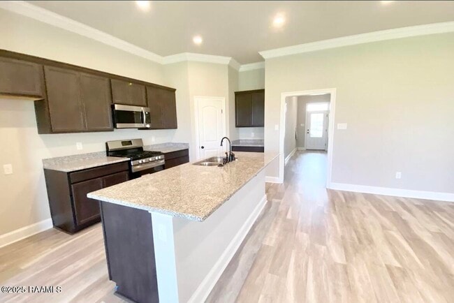 Building Photo - 315 Berg Ct