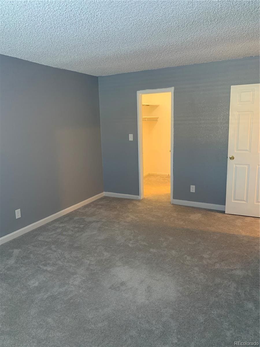 Building Photo - 7625 Quincy E Ave