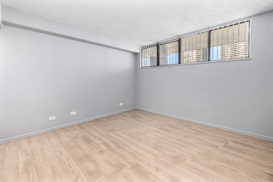 Building Photo - 1860 Ala Moana Blvd