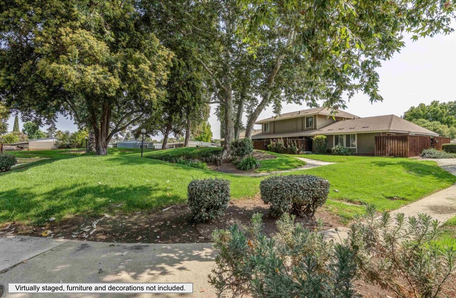 Building Photo - 2073 Olivera Rd