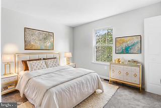 Building Photo - 238 E Gay St