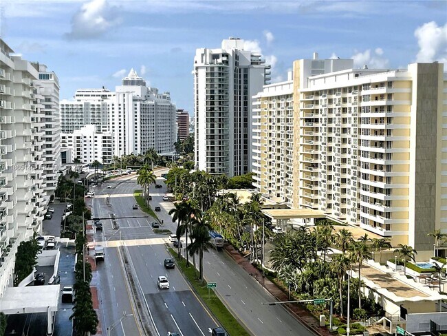 Building Photo - 5701 Collins Ave