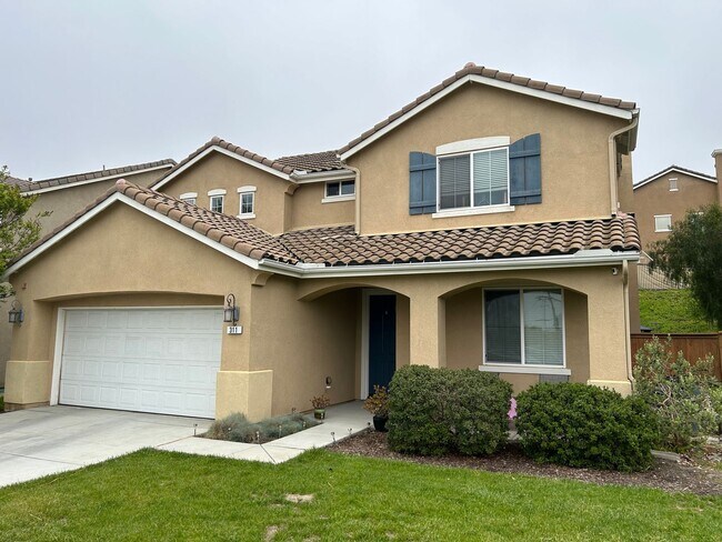 Building Photo - Beautiful 5BD/3BA Home In Oceanside