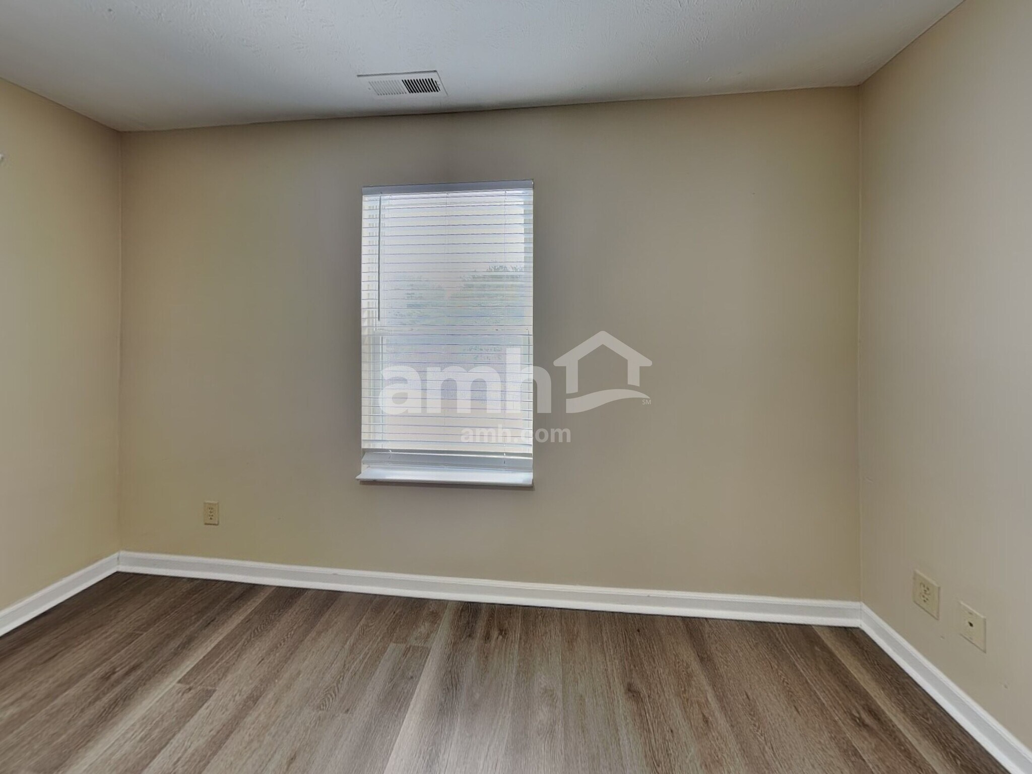 Building Photo - 8036 Chesterhill Way