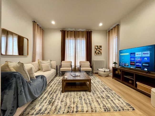 Building Photo - 14 N Francisco Ave