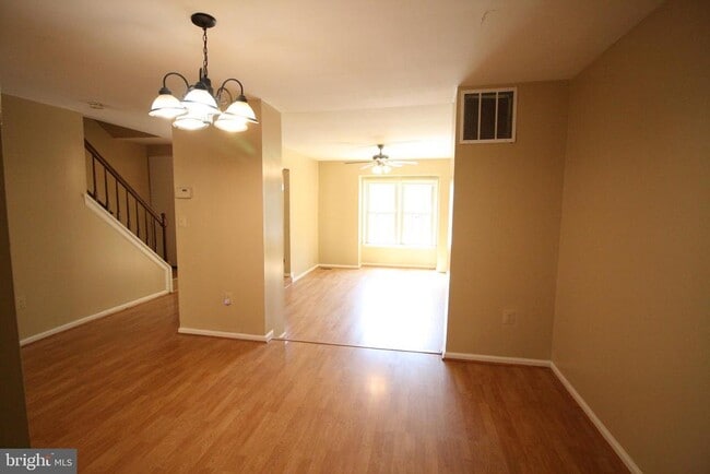 Building Photo - 130 Deer Park Ln