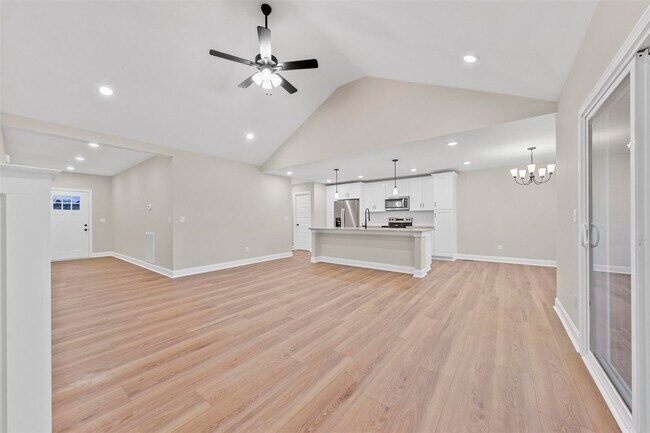 Building Photo - 722 Sheldrake Ln