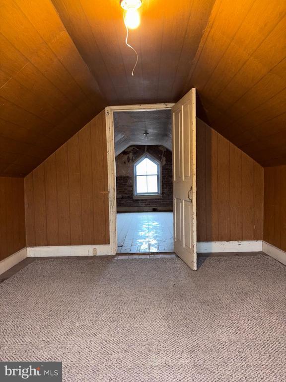 Building Photo - 121 E Washington St