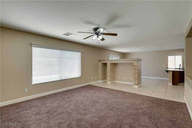 Building Photo - 10990 Fishers Island St
