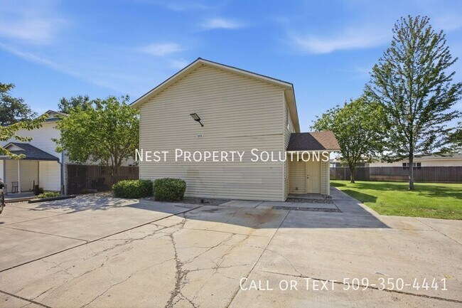 Building Photo - 1818 W Crouse-1