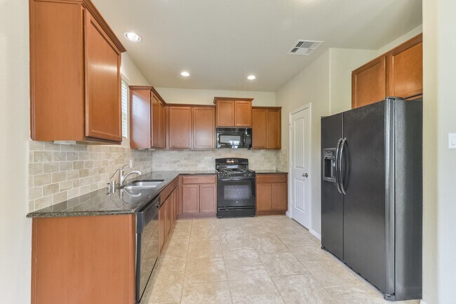Building Photo - 25822 Zula Dr