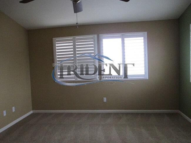 Building Photo - *OPEN HOUSE CANCELED* 3 bedroom, 3 bath house with Bonus Room