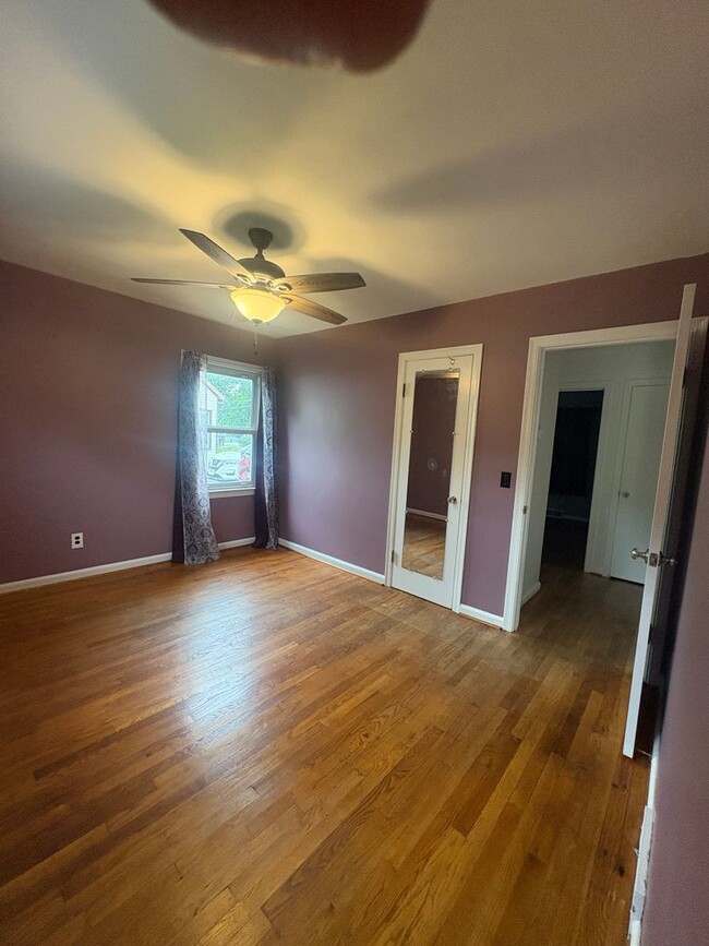 Building Photo - Charming 3-Bed, 1.5 Bath Home in Peaceful ...