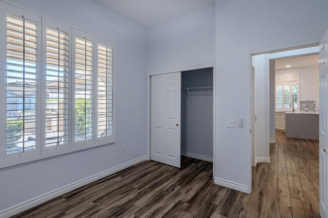 Building Photo - 44357 Royal Lytham Dr