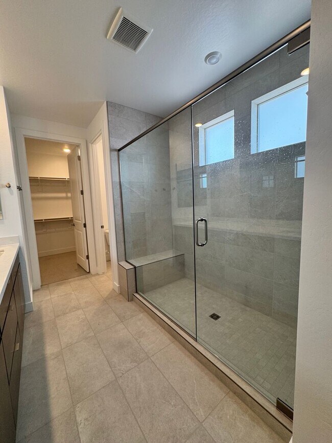 Building Photo - BRAND NEW HOME IN ALORAVITA IN PEORIA