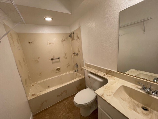 Building Photo - 1406 Santa Margarita St