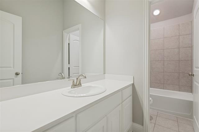 Building Photo - 328 Van Buren Dr