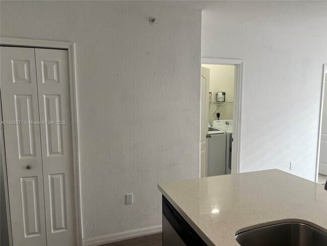 Building Photo - 8043 W 36th Ave