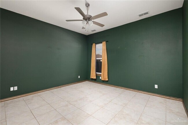 Building Photo - 2306 N 26th St