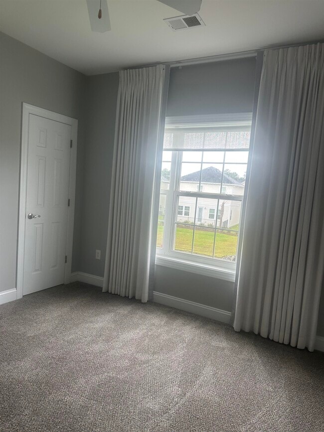 Building Photo - 4140 Hibiscus Dr