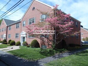 Building Photo - 497 Centre St