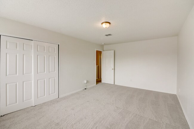 Building Photo - 6410 Birkdale Ln