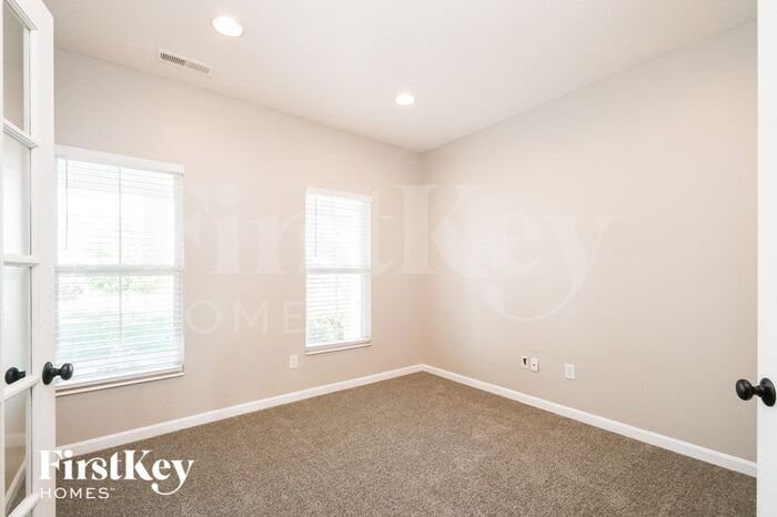 Building Photo - 5509 W Woods Edge Dr