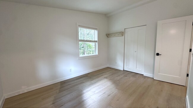 Building Photo - 116 N 20th St