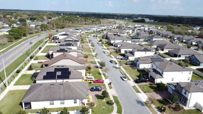 Building Photo - 1301 Clear Brook Pl