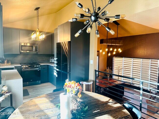 Building Photo - 11716 Fred Perry Dr