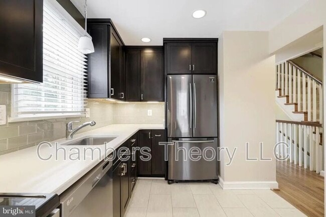 Building Photo - 1800 21st St N