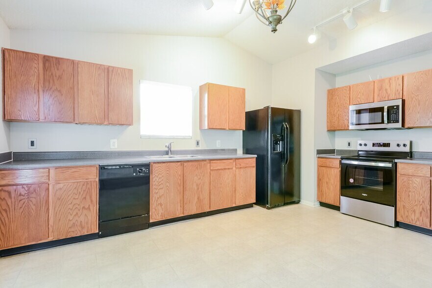 Building Photo - 2989 Hearthside Dr