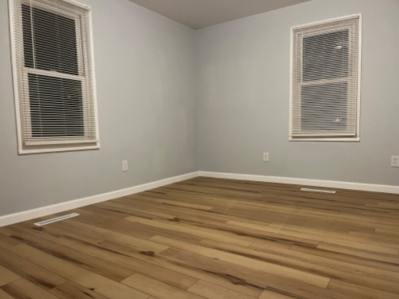 Building Photo - 2208 N Janney Ave