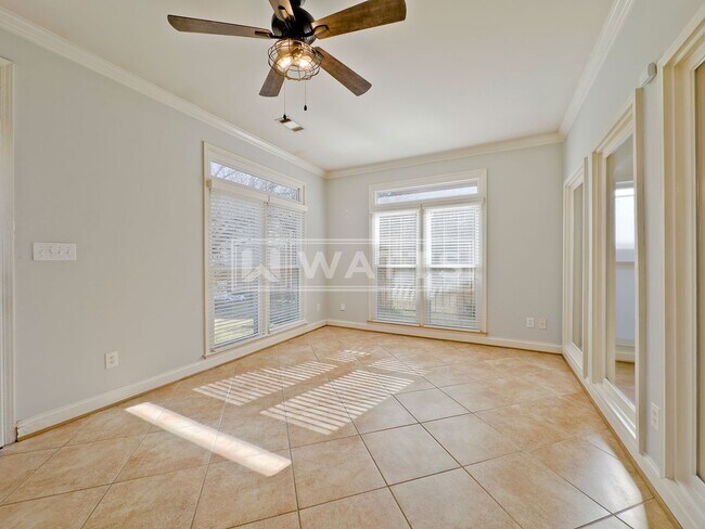 Building Photo - Spacious 3-Bed, 2-Bath Riverchase Garden Home