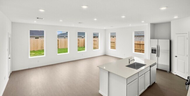 Building Photo - 9311 Golden Dorado Ln