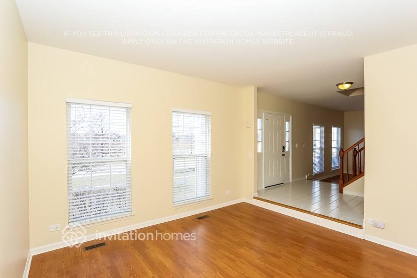 Building Photo - 290 S Annandale Dr
