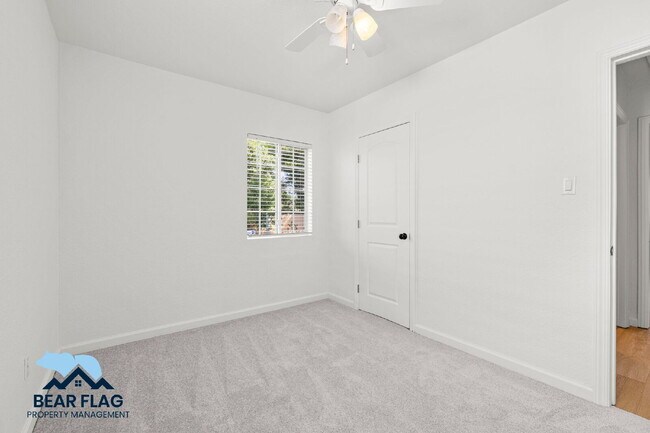 Building Photo - For Rent $2,280 - 2 bed, 1 bath