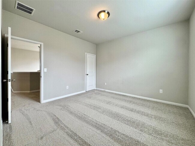 Building Photo - 407 Rhetoric Way