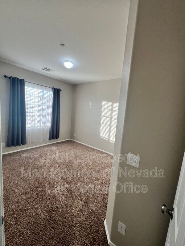 Building Photo - 7204 Glen Shire Ct