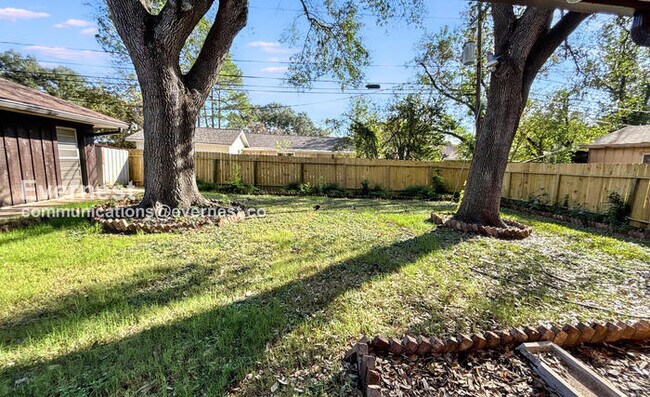 Building Photo - PROMO: Get $500 off the first month’s rent when you sign the lease today!! / Spacious Home with G...