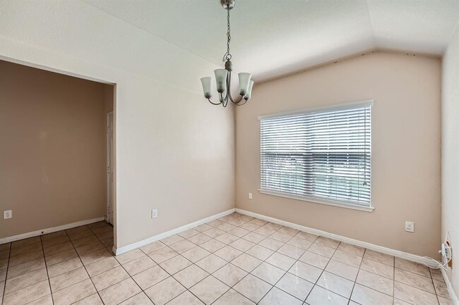 Building Photo - 11216 Dawes Pl