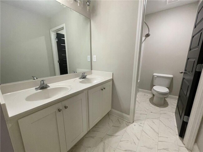 Building Photo - 301 Omnia Ridge Way