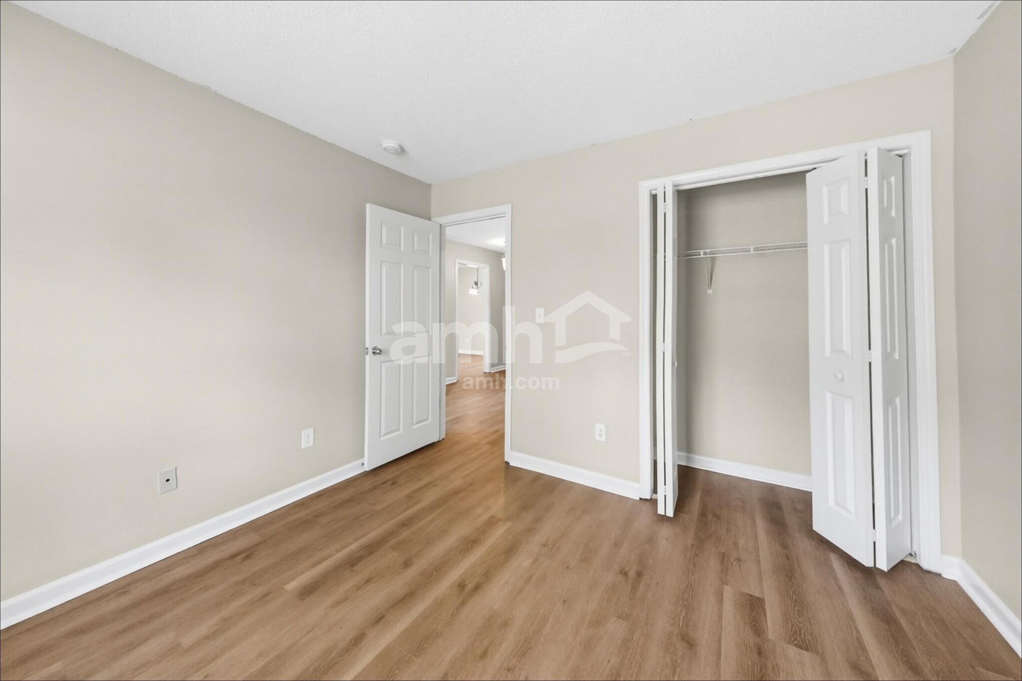 Building Photo - 8030 Ithaca Way
