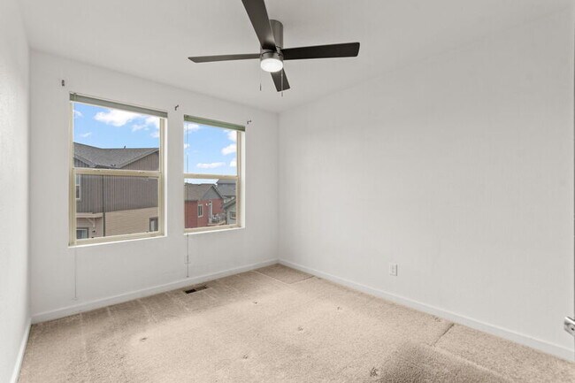 Building Photo - 5175 Andes St