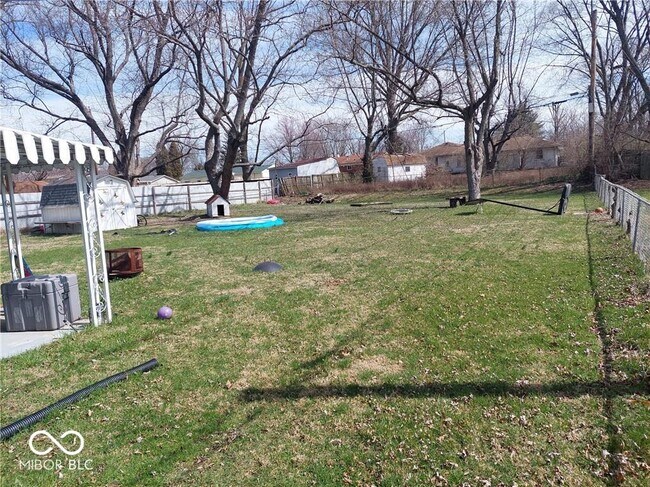 Building Photo - 2725 Kristen Dr W